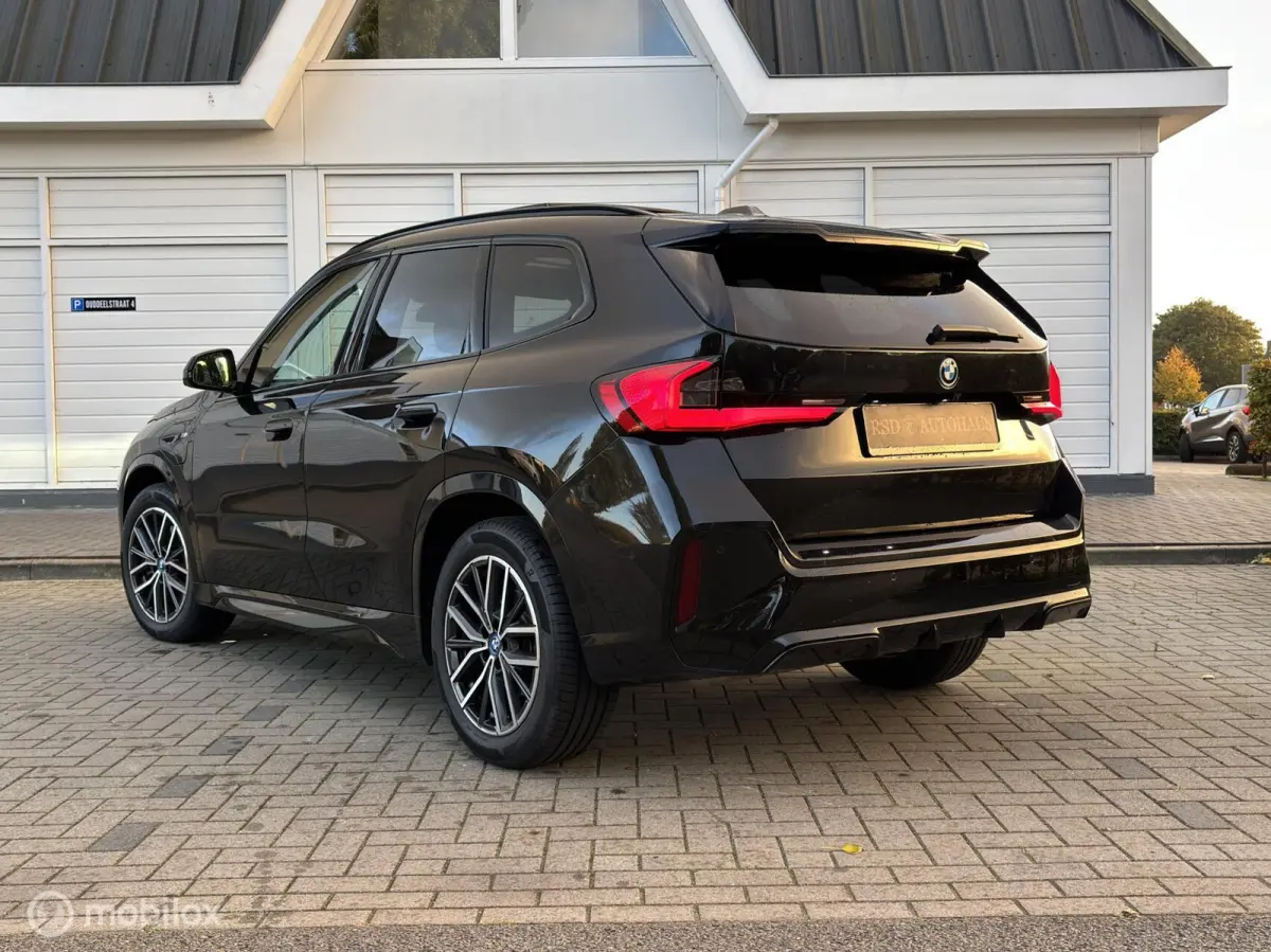 xDrive25e M-pakket Pano trekhaak HK HuD