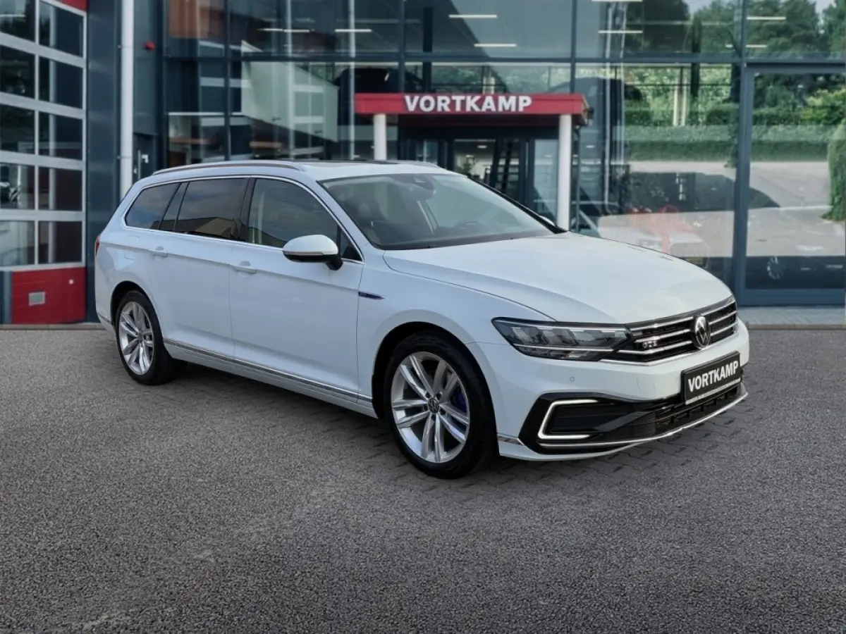 1.4 TSI GTE LEDER/PANO-DAK/TREKHAAK/360CAM/E-KLEP/HUD/ACC/STOEL+STUURVERW