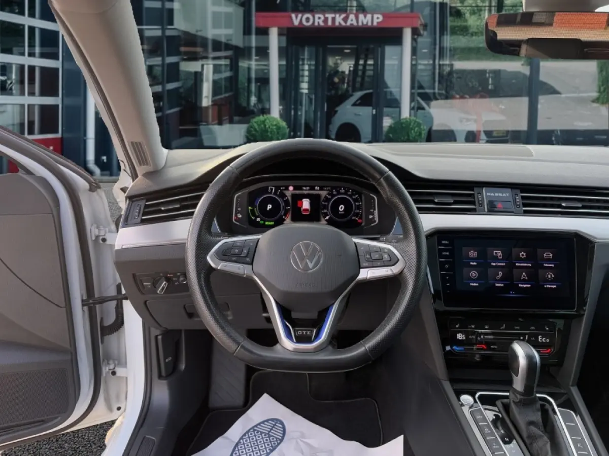 1.4 TSI GTE LEDER/PANO-DAK/TREKHAAK/360CAM/E-KLEP/HUD/ACC/STOEL+STUURVERW