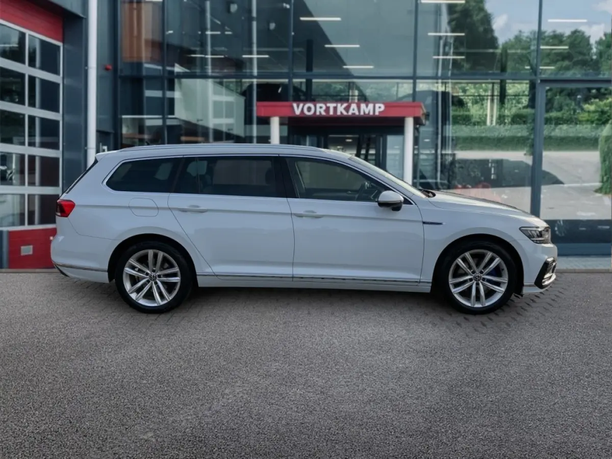 1.4 TSI GTE LEDER/PANO-DAK/TREKHAAK/360CAM/E-KLEP/HUD/ACC/STOEL+STUURVERW