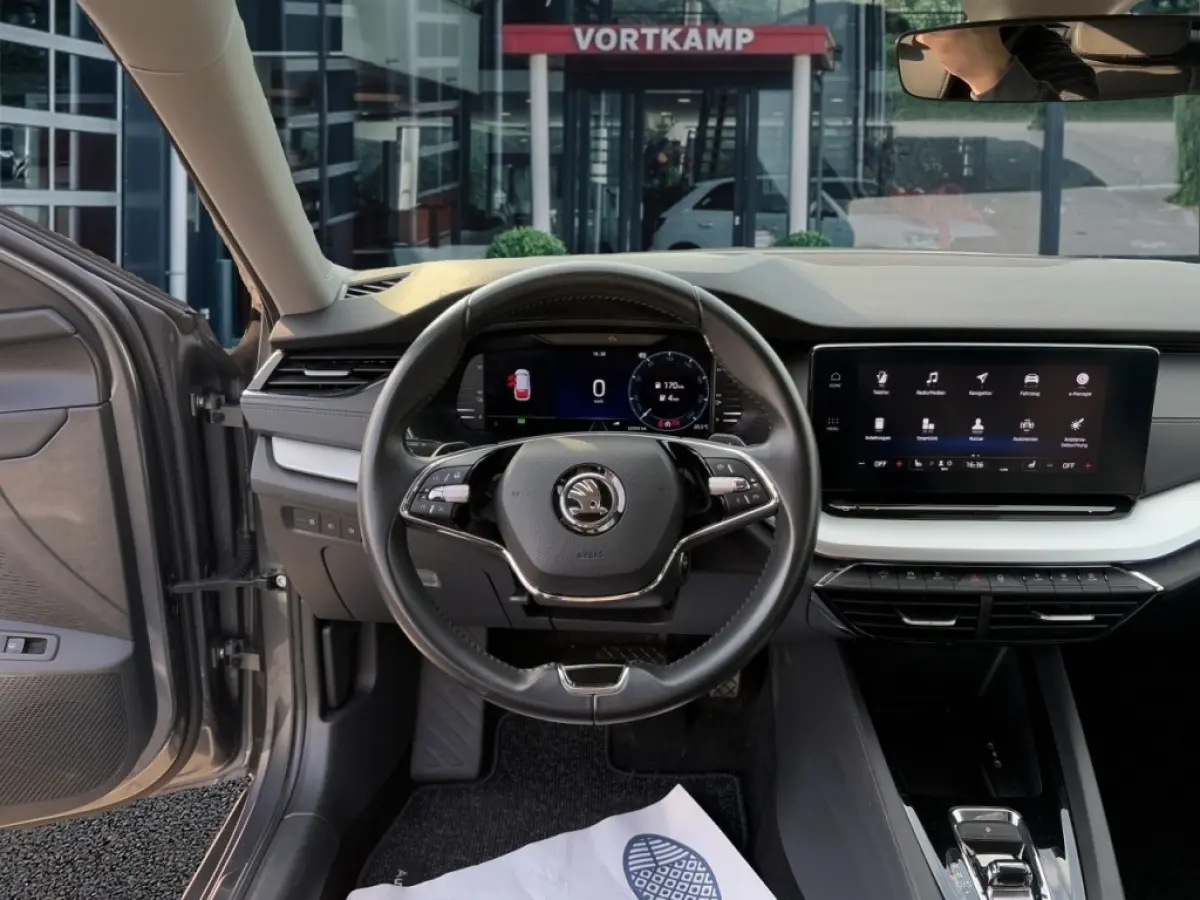 1.4 TSI iV AMBITION CAMERA/CRUISE/STOEL+STUURVERW/CARPLAY