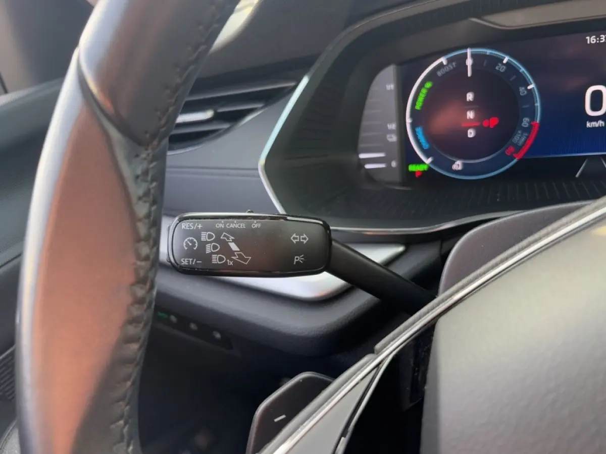 1.4 TSI iV AMBITION CAMERA/CRUISE/STOEL+STUURVERW/CARPLAY