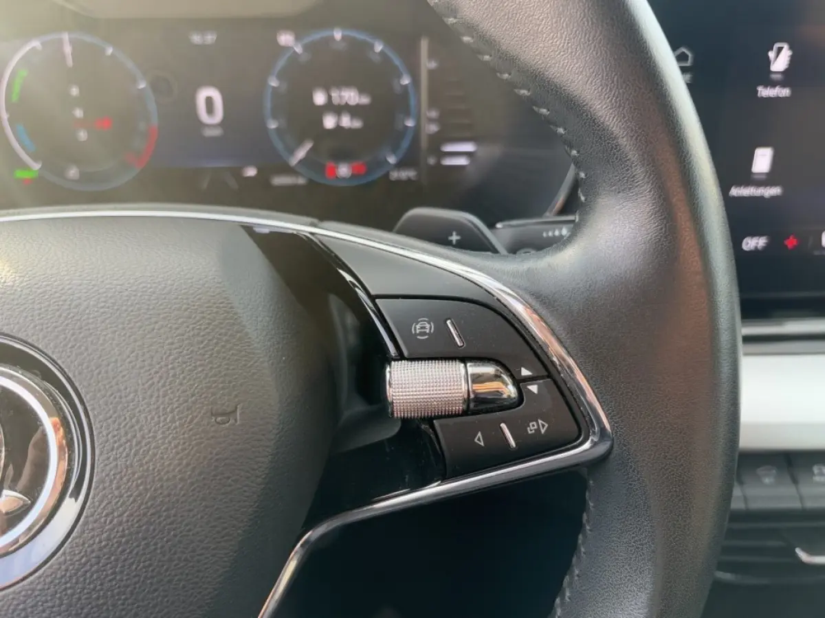 1.4 TSI iV AMBITION CAMERA/CRUISE/STOEL+STUURVERW/CARPLAY