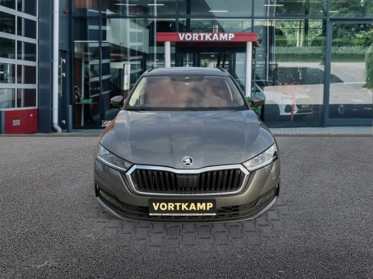 1.4 TSI iV AMBITION CAMERA/CRUISE/STOEL+STUURVERW/CARPLAY