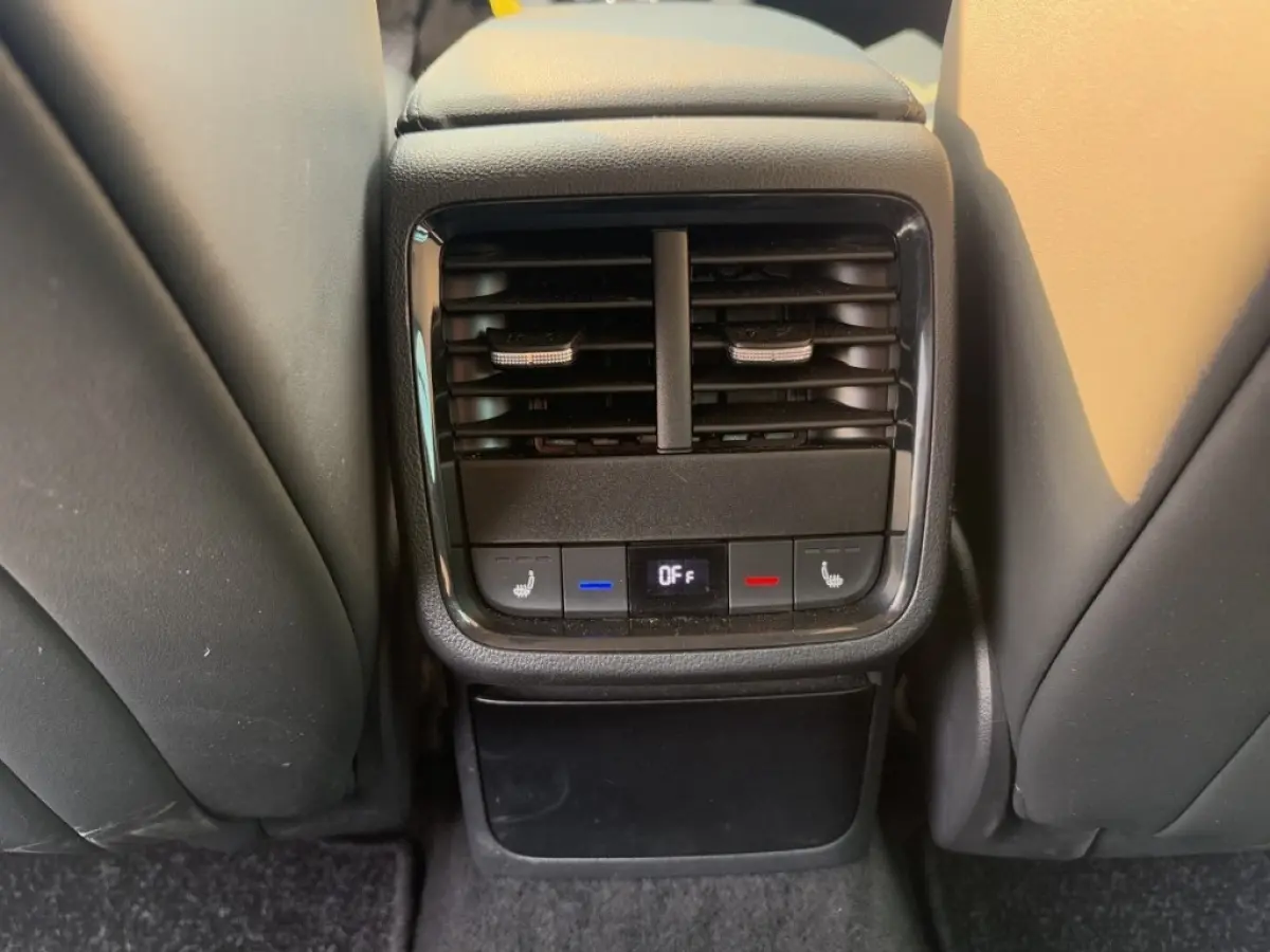 1.4 TSI iV AMBITION CAMERA/CRUISE/STOEL+STUURVERW/CARPLAY