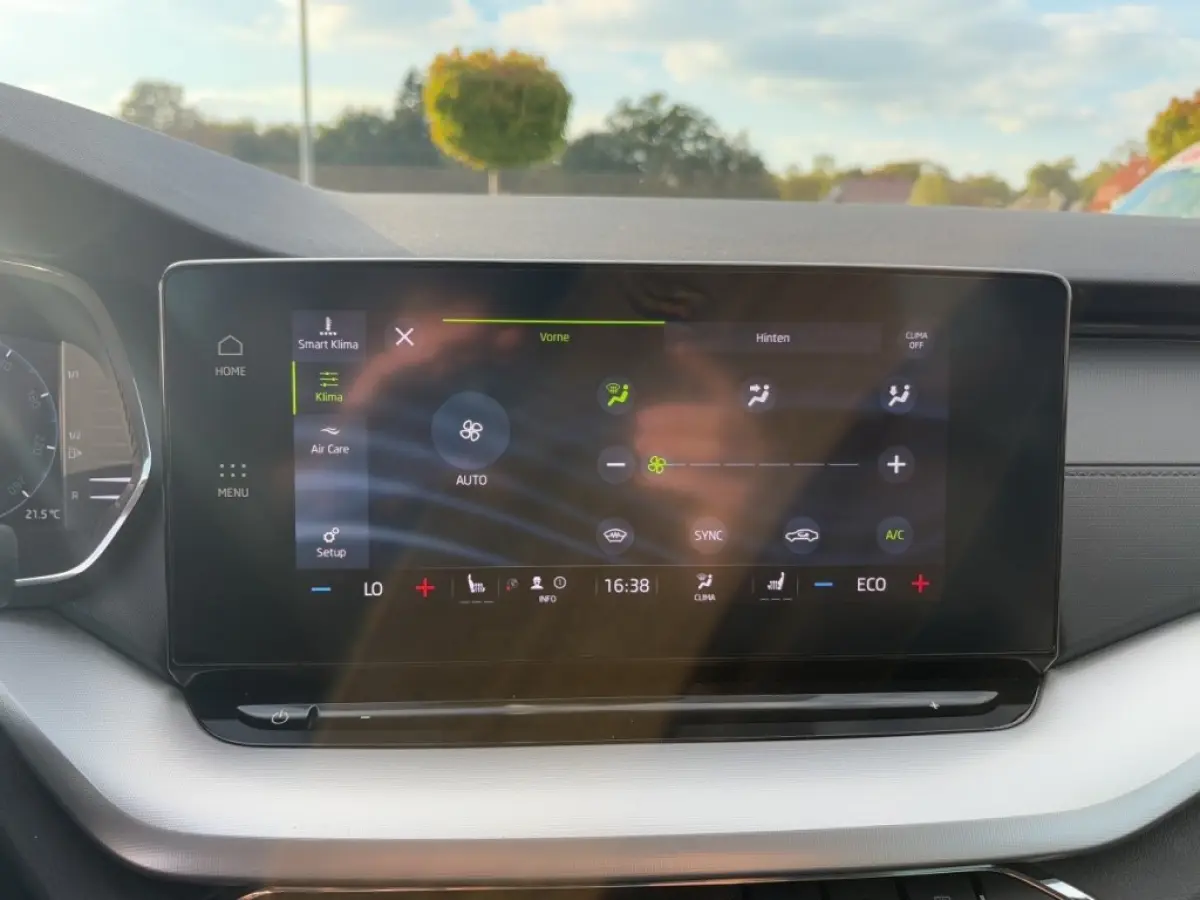 1.4 TSI iV AMBITION CAMERA/CRUISE/STOEL+STUURVERW/CARPLAY