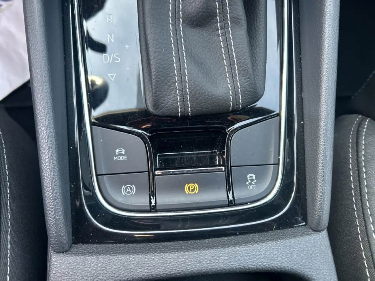 2.0 TDI DSG SPORTLINE TREKHAAK/PANO-DAK/CAMERA/E-KLEP/ACC/MEM/STOELVERW