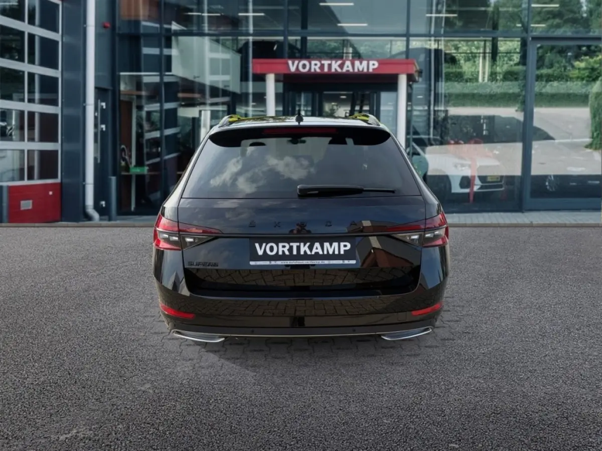 2.0 TDI DSG SPORTLINE TREKHAAK/PDC/ELEK-KLEP/ACC/MEM/STOEL+STUURVERW