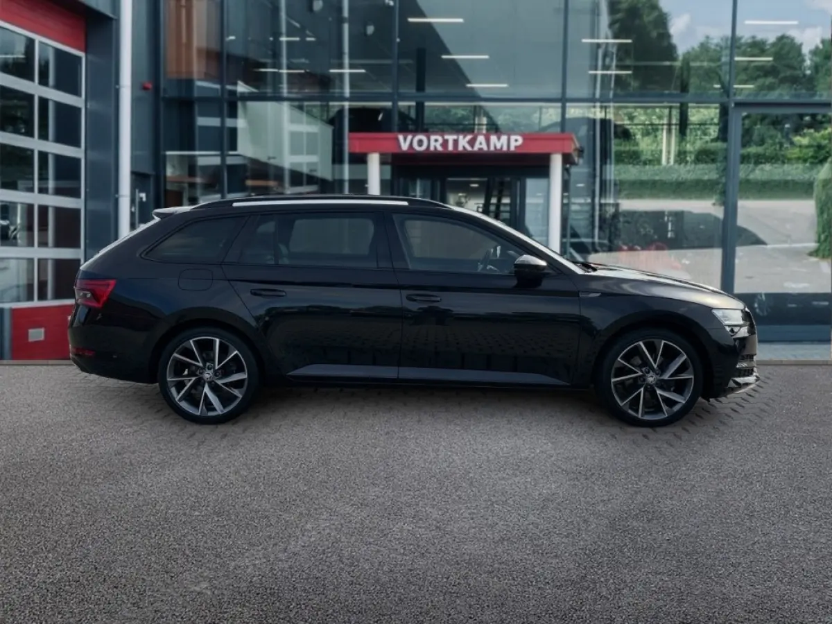 2.0 TDI DSG SPORTLINE TREKHAAK/PDC/ELEK-KLEP/ACC/MEM/STOEL+STUURVERW
