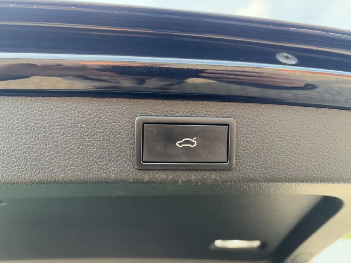 2.0 TDI DSG SPORTLINE TREKHAAK/PDC/ELEK-KLEP/ACC/MEM/STOEL+STUURVERW