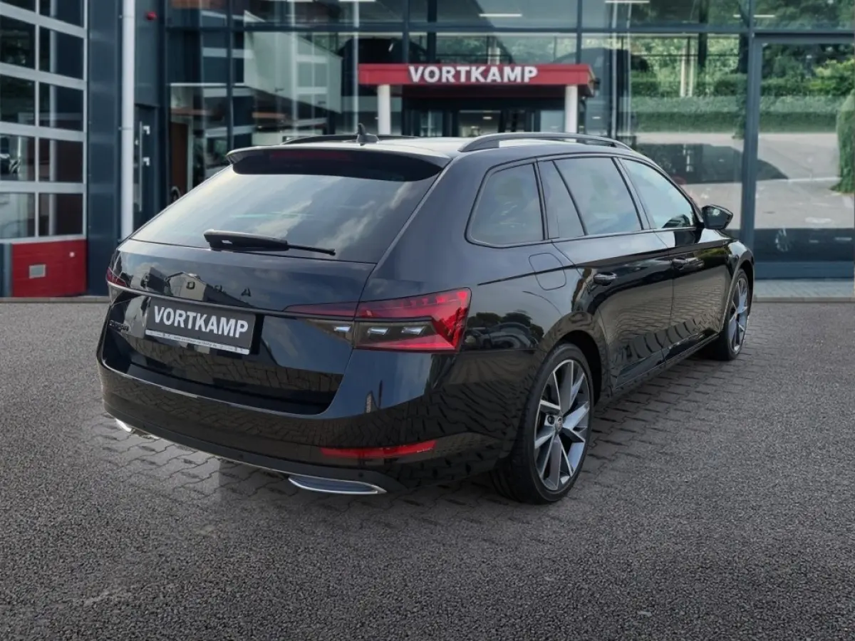2.0 TDI DSG SPORTLINE TREKHAAK/PDC/ELEK-KLEP/ACC/MEM/STOEL+STUURVERW