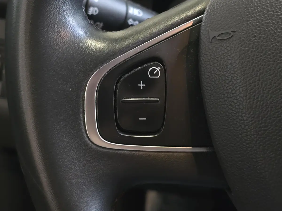 0.9 TCe Limited Airco/Navi/Trekhaak/PDC