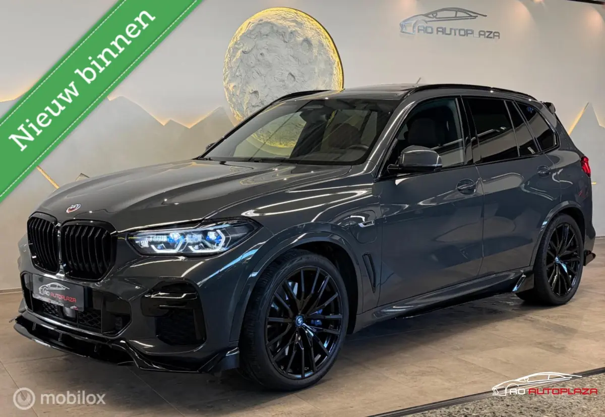 xDrive45e M Sport Panorama/B&W/Alcantara hemel/Vierwielbesturing/Nightvision