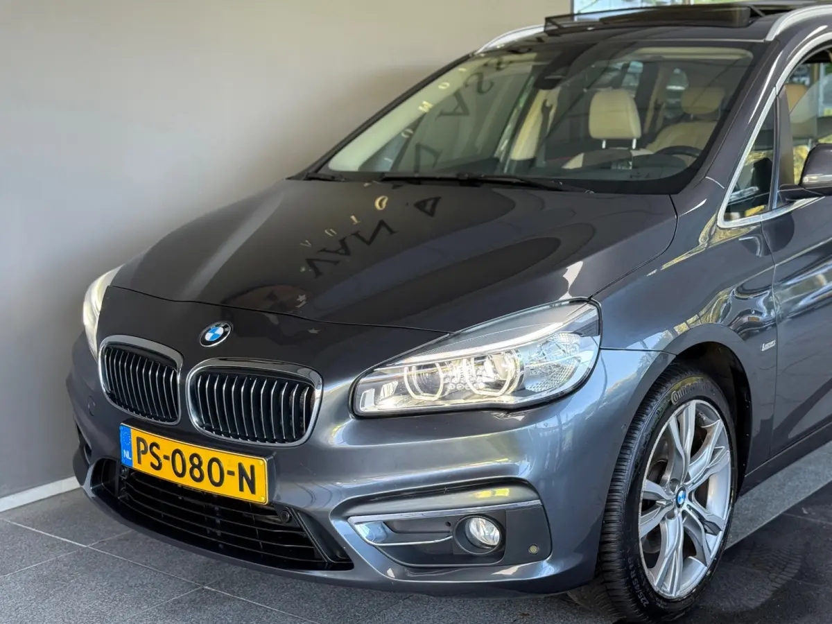218i 7p. High Executive|PANO