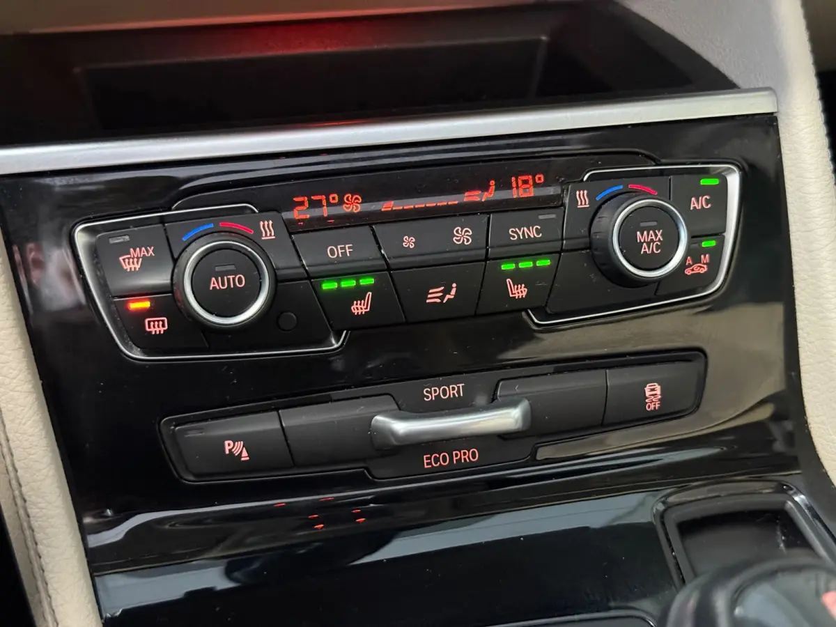 218i 7p. High Executive|PANO