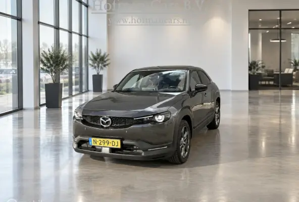 e-SkyActiv 145 | SOH 94% | ACCUGARANTIE| HUD | STOEL- & STUURVERWARMING | ADAPTIVE CRUISE | CAMERA | KEYLESS