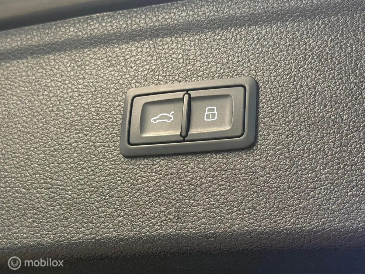 55 TFSI e 3x S-line Panorama/RS Seats/HUD/B&O/Keyless