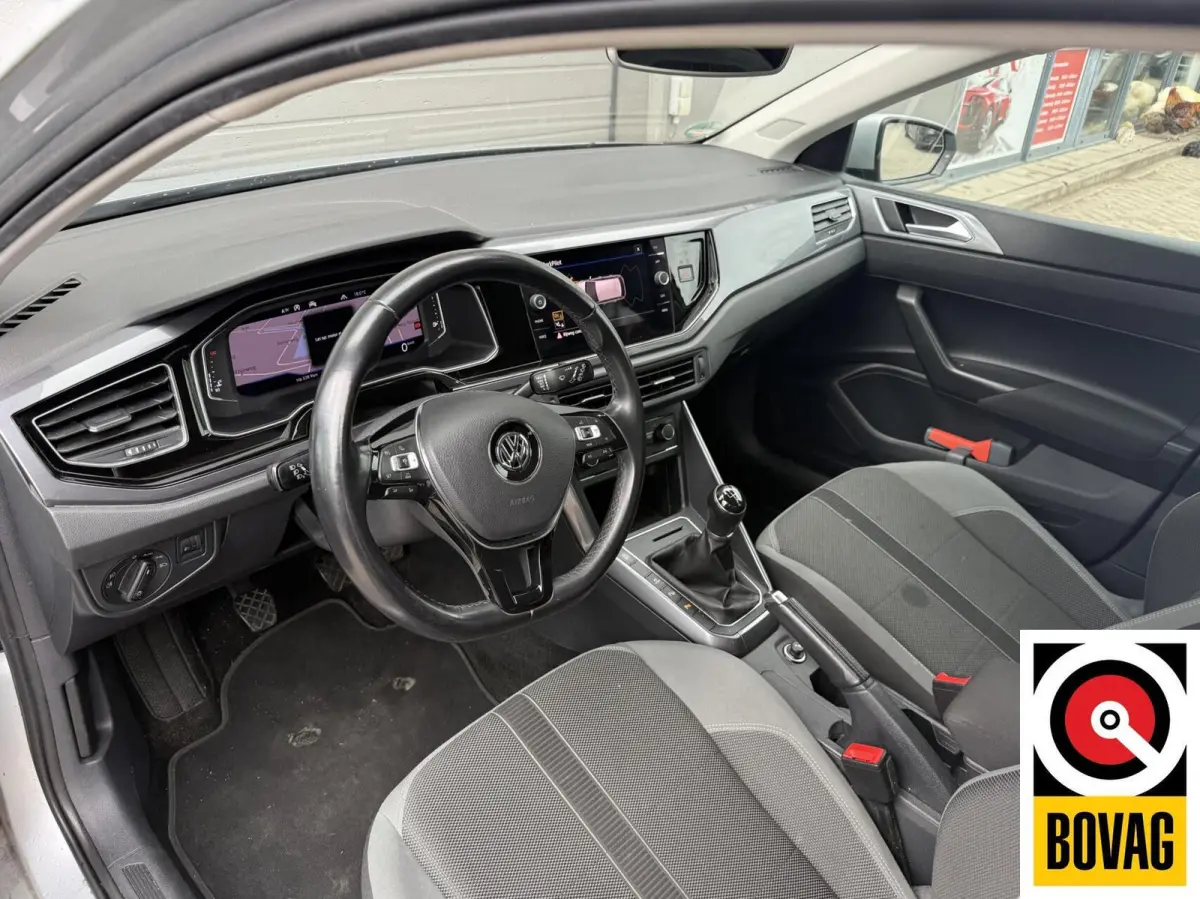 1.0 TSI Highline Business R 90pk