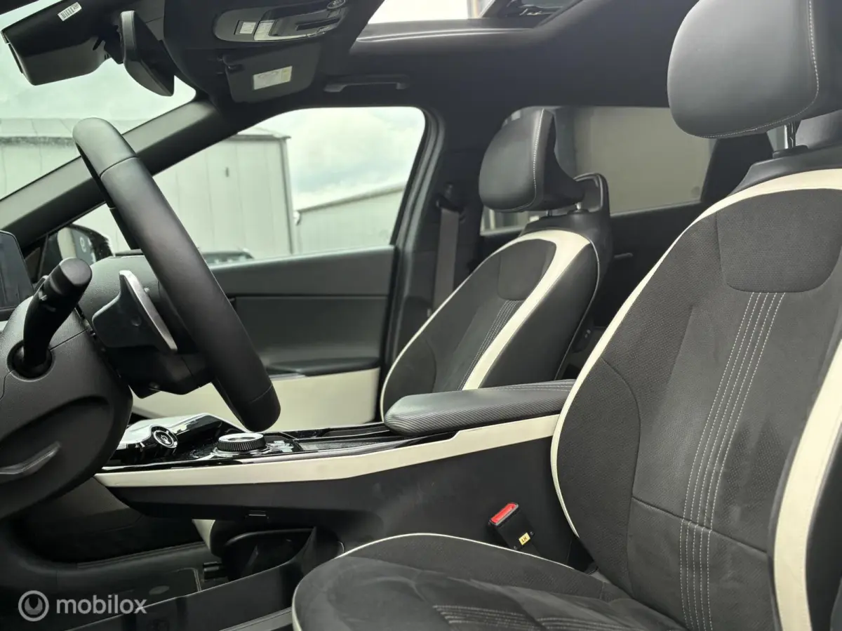 GT-Line 77.4 kWh RWD | SOH 100% | 360° CAMERA | HEAD-UP DISPLAY | PANORAMADAK | STOELKOELING | STOEL- & STUURVERWARMING