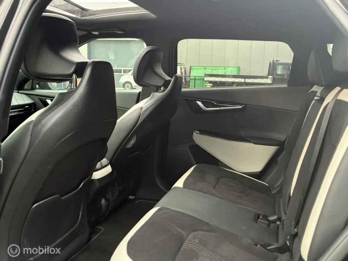 GT-Line 77.4 kWh RWD | SOH 100% | 360° CAMERA | HEAD-UP DISPLAY | PANORAMADAK | STOELKOELING | STOEL- & STUURVERWARMING