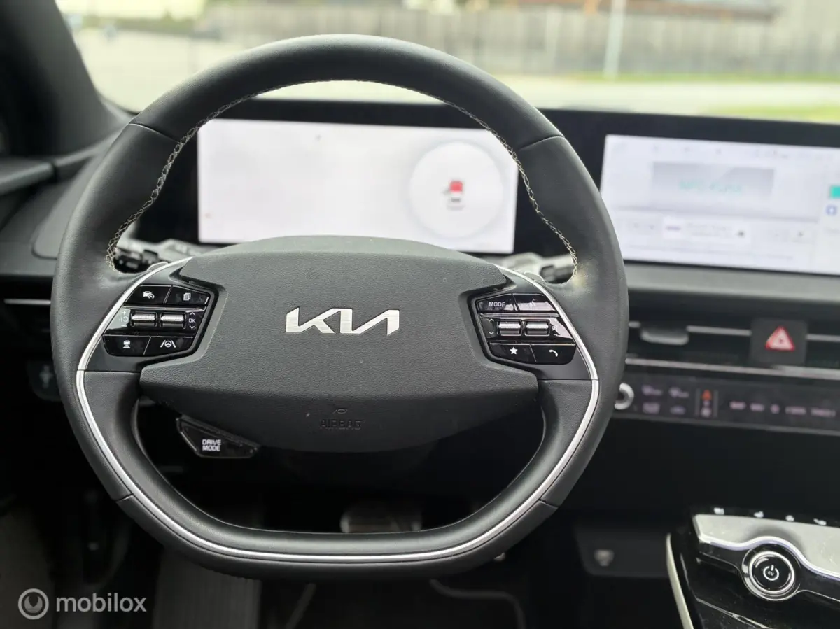 GT-Line 77.4 kWh RWD | SOH 100% | 360° CAMERA | HEAD-UP DISPLAY | PANORAMADAK | STOELKOELING | STOEL- & STUURVERWARMING