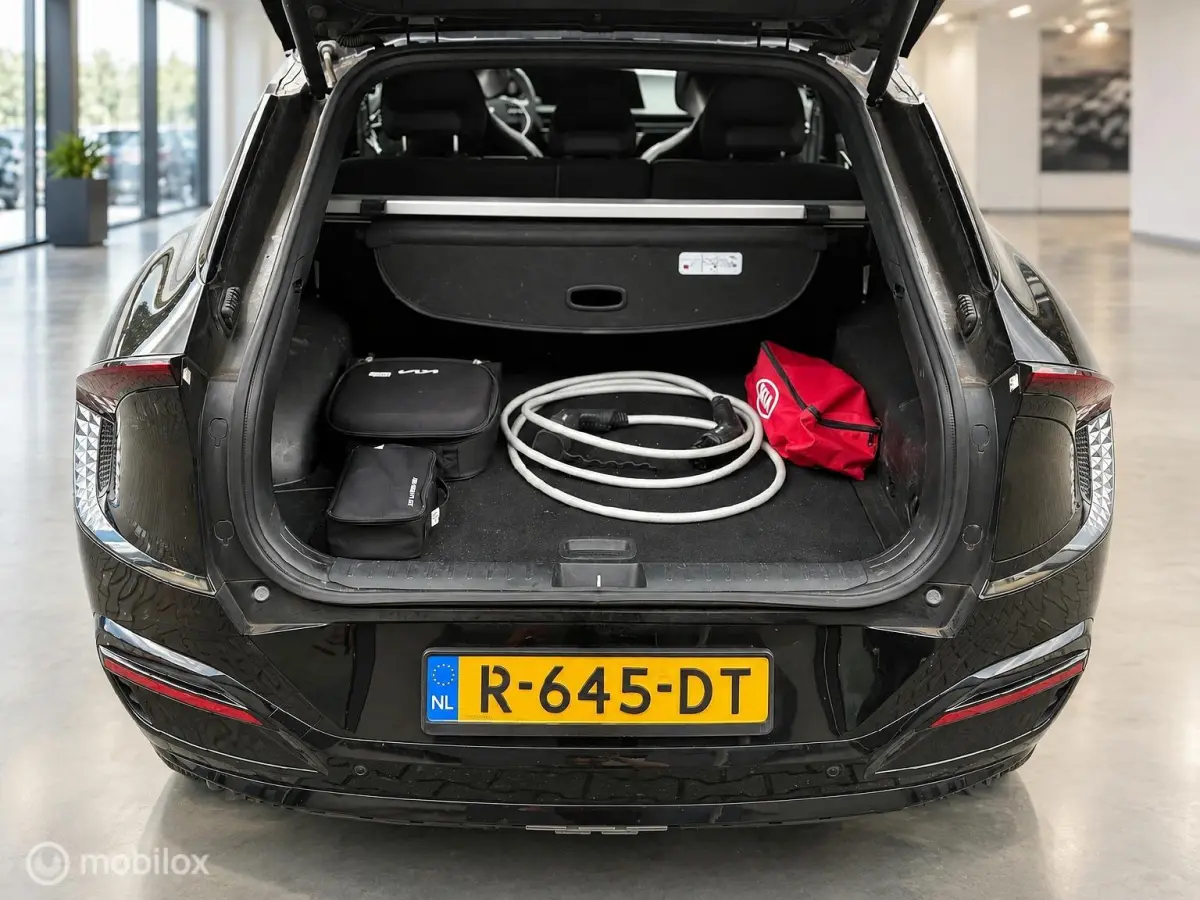 GT-Line 77.4 kWh RWD | SOH 100% | 360° CAMERA | HEAD-UP DISPLAY | PANORAMADAK | STOELKOELING | STOEL- & STUURVERWARMING