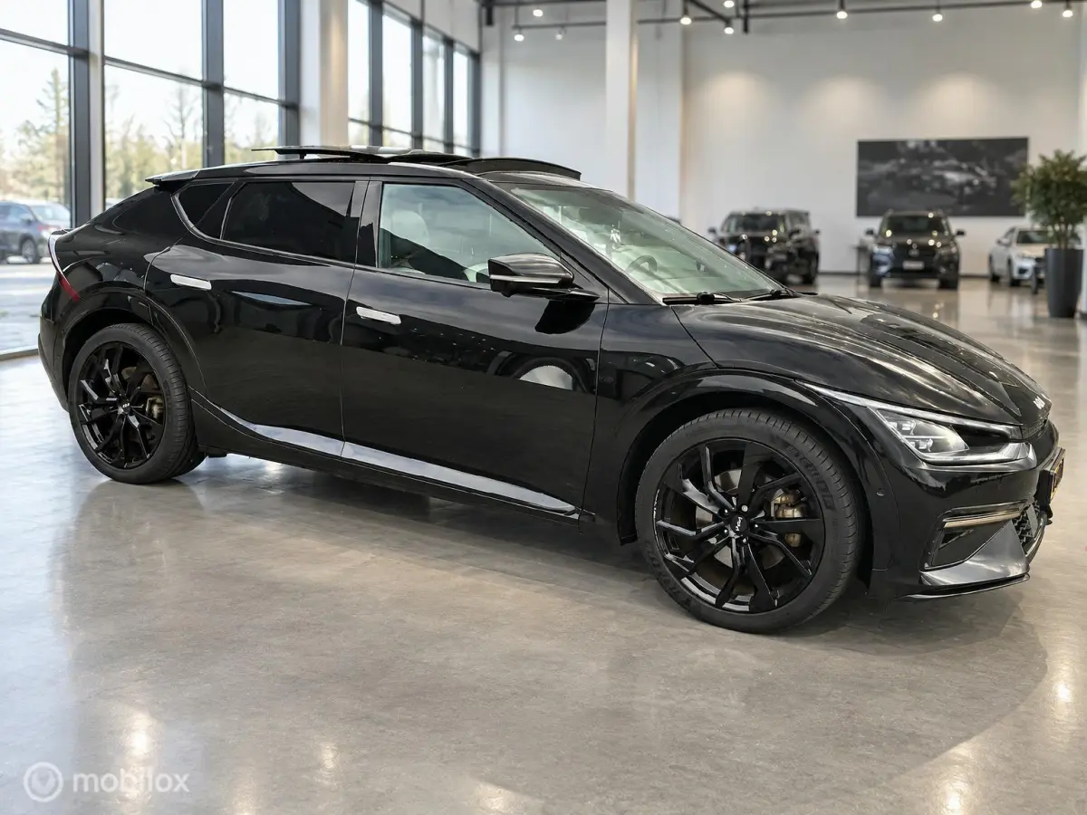 GT-Line 77.4 kWh RWD | SOH 100% | 360° CAMERA | HEAD-UP DISPLAY | PANORAMADAK | STOELKOELING | STOEL- & STUURVERWARMING