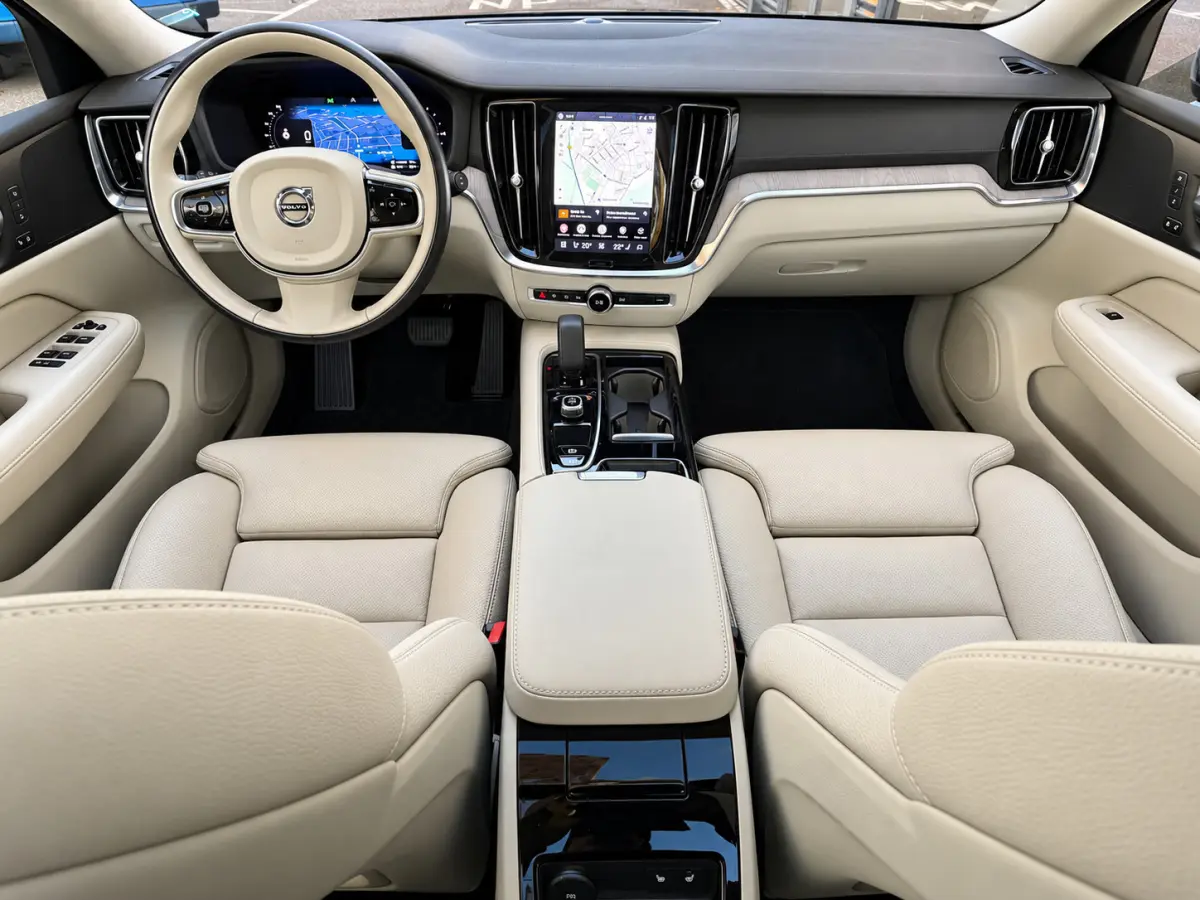 2.0 PHEV AWD Plus Bright *LongRange*Pano*Trekhaak