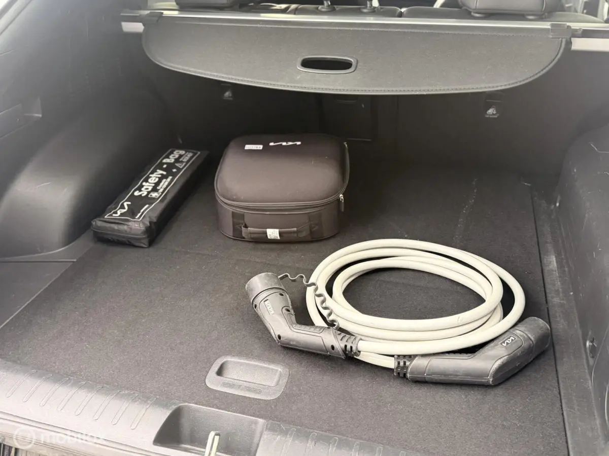 Plus 77.4 kWh | SOH 100% | Zwart Leder | Meridian Audio | Stoelverwarming | 09/2022 | Camera |