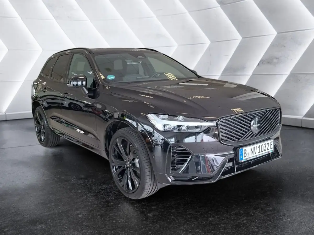 2.0 T8 Plug-in hybrid AWD BLACK EDITION (FACELIFT) ** PANO, ACC, HuD, 21-inch LMV ** 29k onder NP - UNFALLFREI ** ** INFORMEER OOK NAAR ONZE AANTREKKELIJKE FINANCIAL-LEASE TARIEVEN **