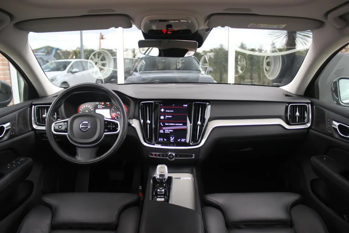 2.0 B3 Inscription | 2e eigenaar | Harman/Kardon | Cruise control adaptief | Panoramadak | Crystal Eye | Stoelverwarming | DAB | Navigatie | Carplay | LED | PDC