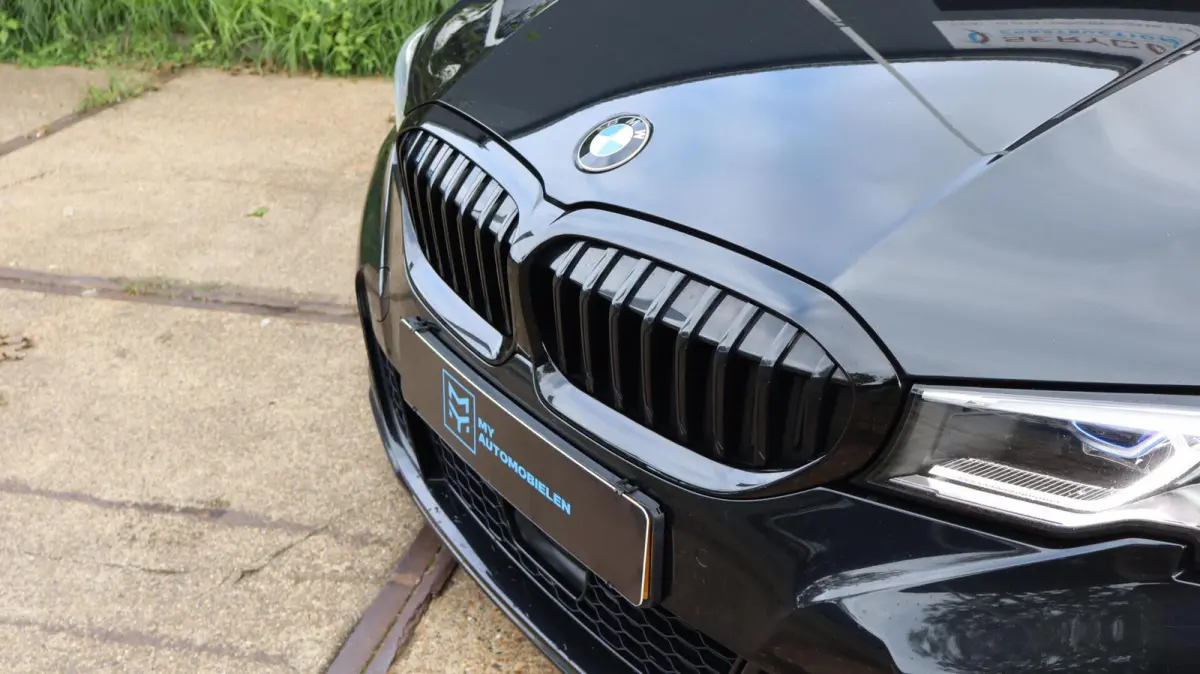 330i High Executive Edition