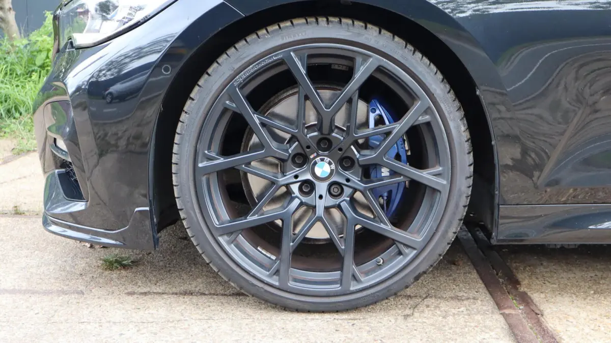 330i High Executive Edition