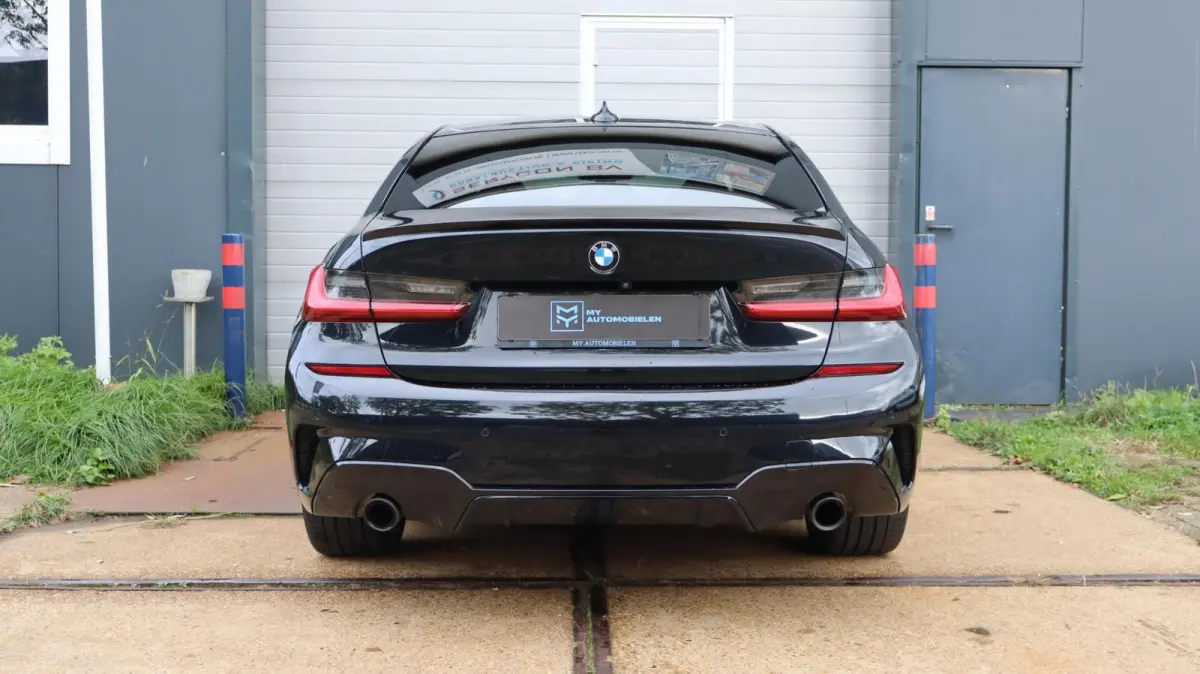 330i High Executive Edition