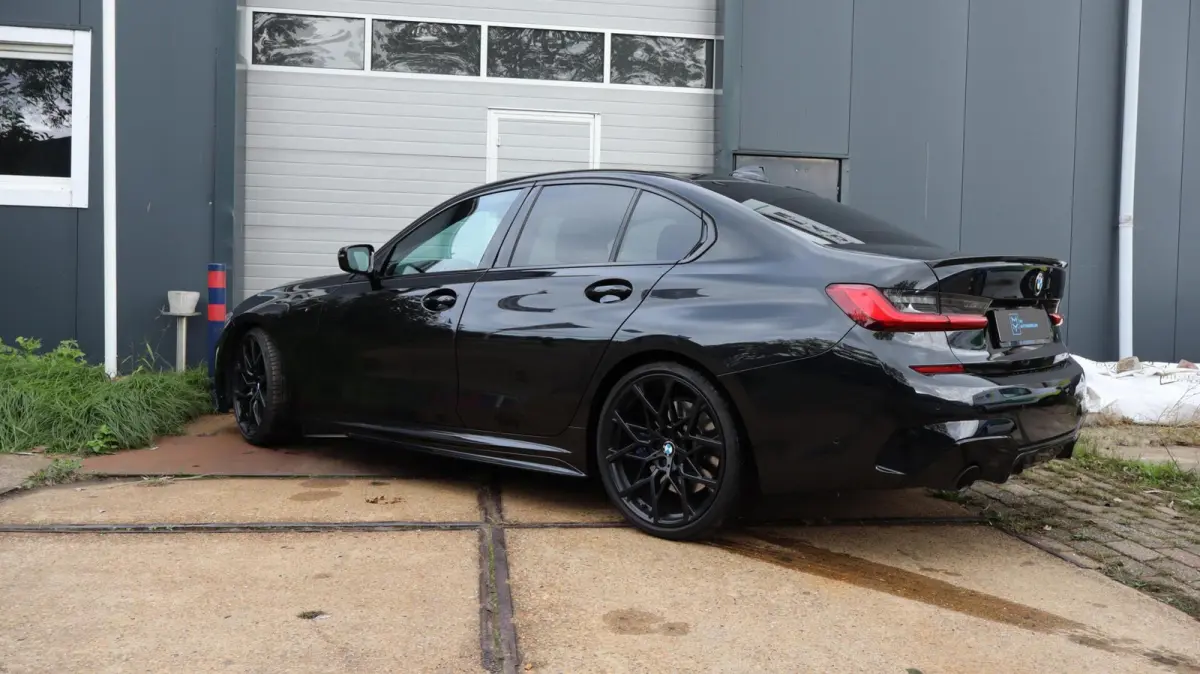 330i High Executive Edition