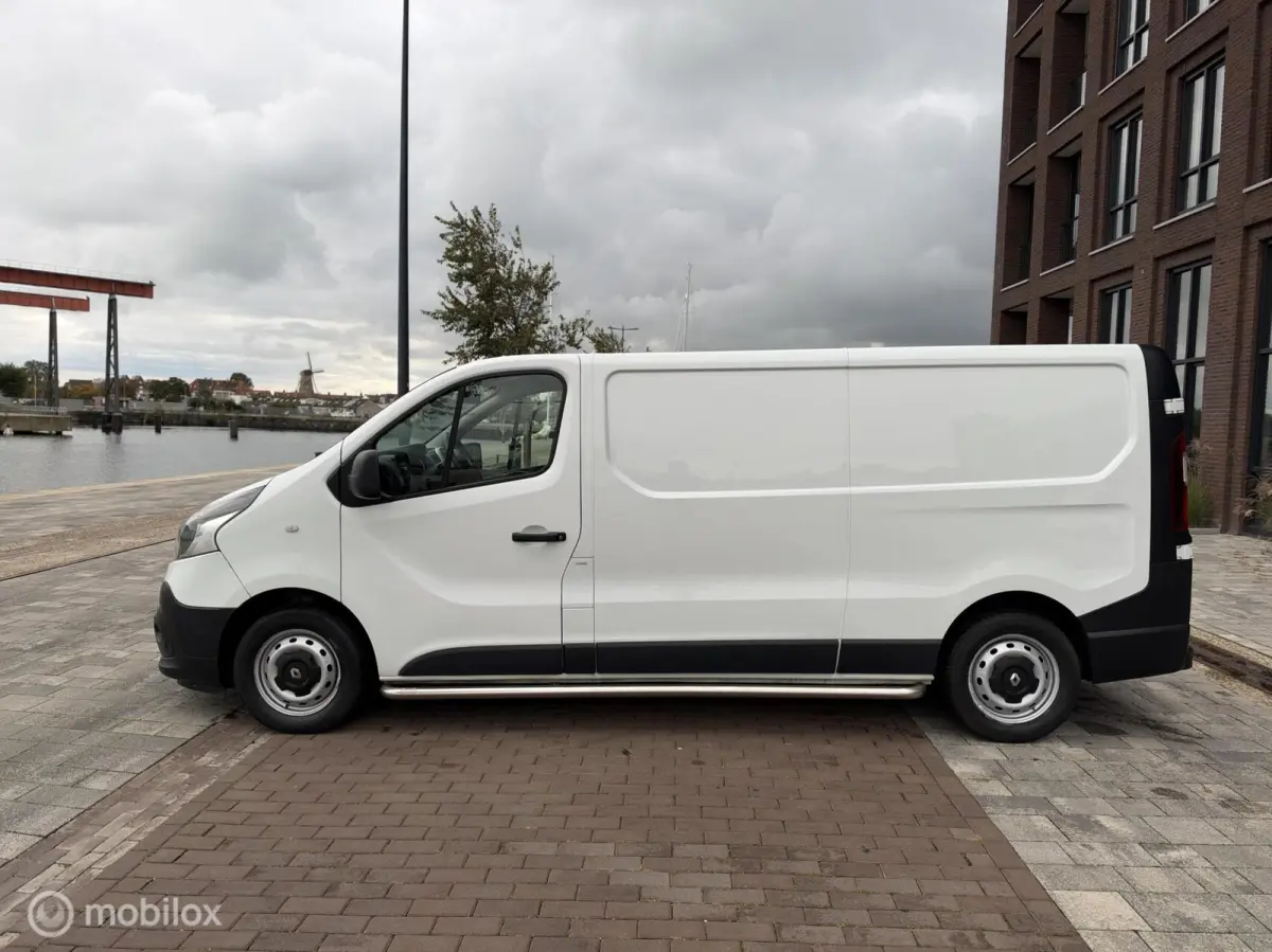 bestel 1.6 dCi T29 L2H1 Générique Ex BTW!