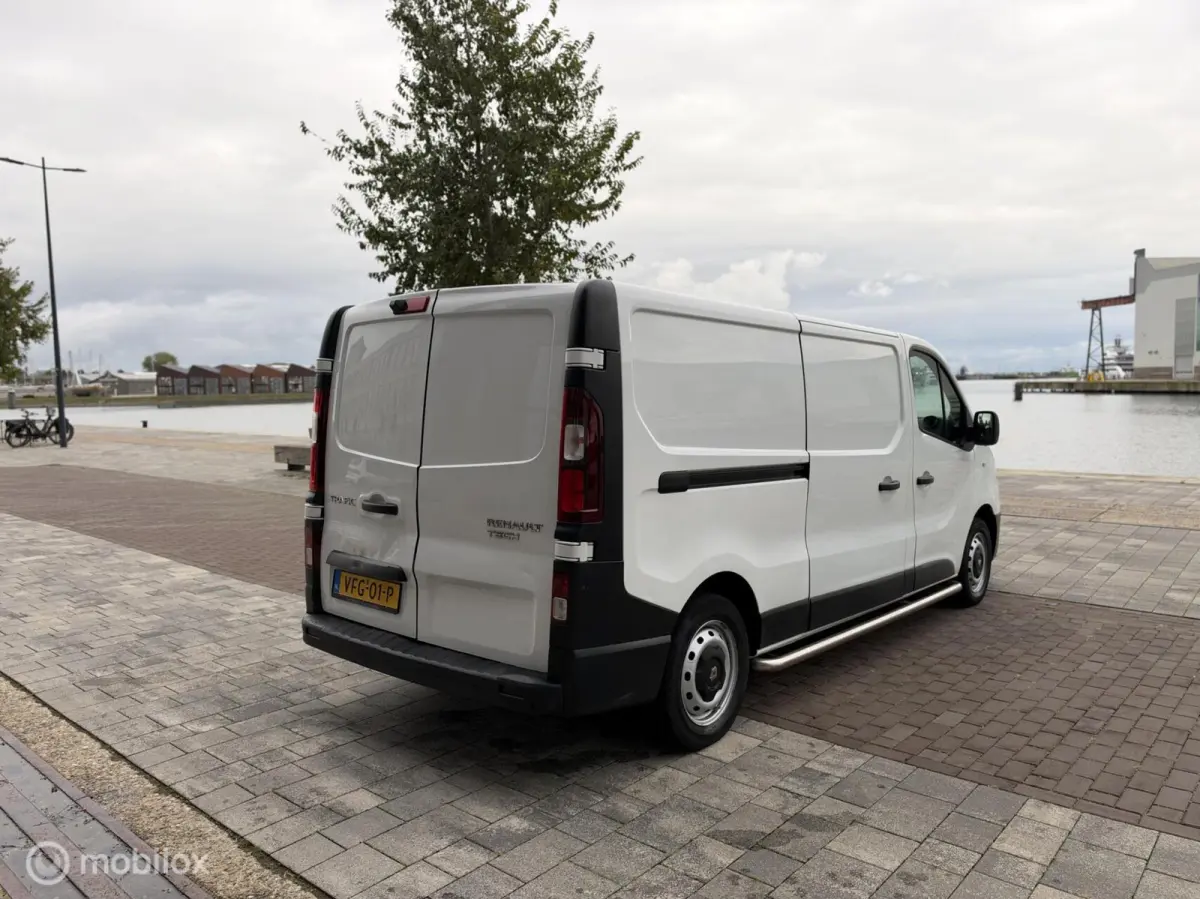 bestel 1.6 dCi T29 L2H1 Générique Ex BTW!