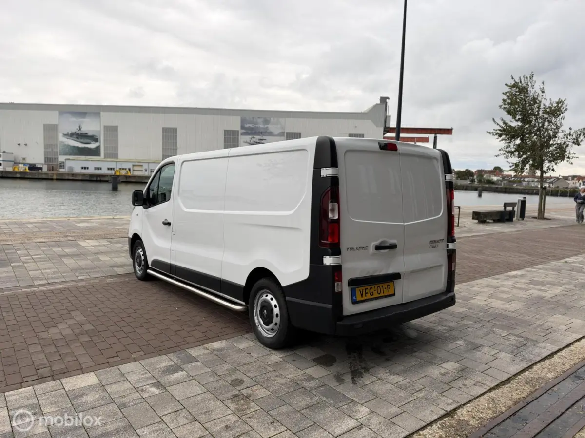 bestel 1.6 dCi T29 L2H1 Générique Ex BTW!