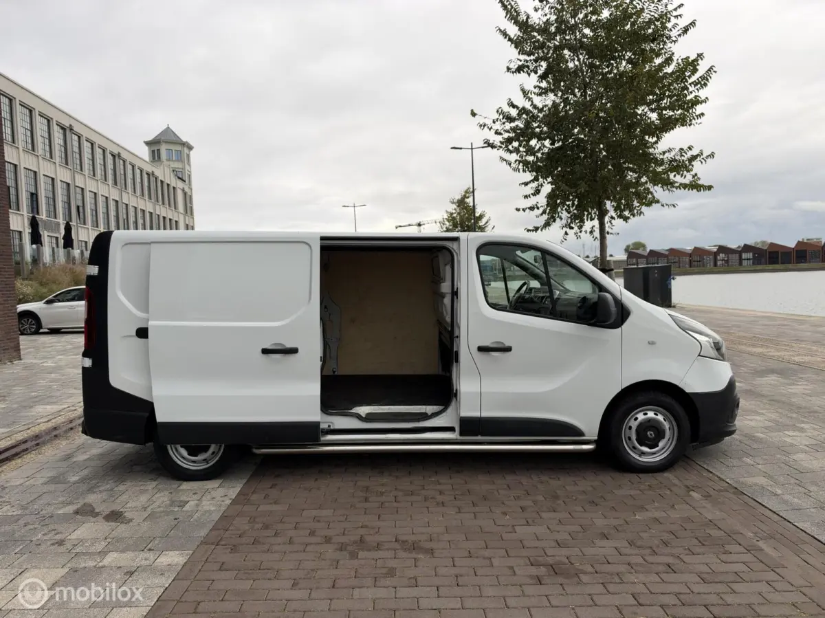 bestel 1.6 dCi T29 L2H1 Générique Ex BTW!