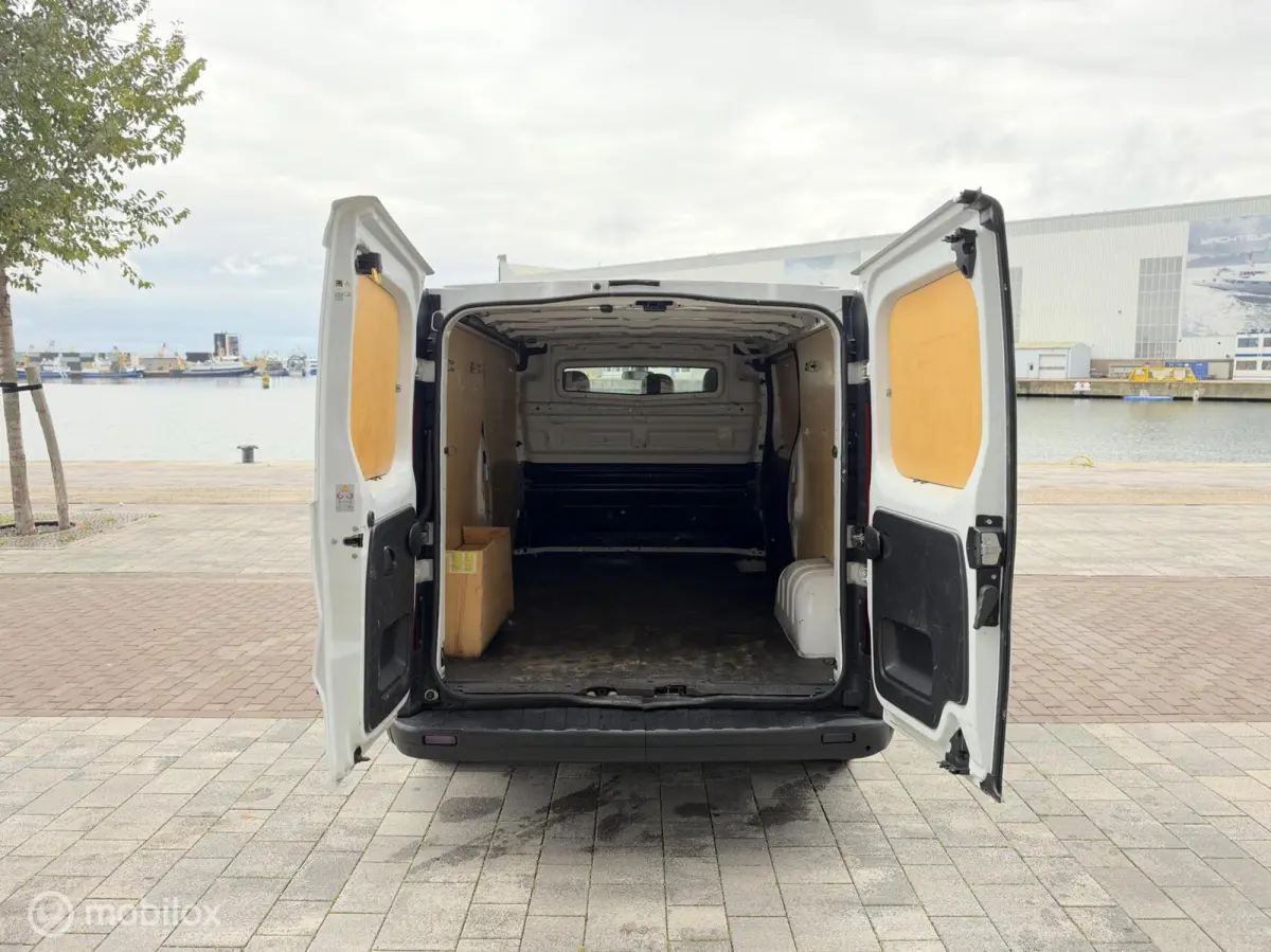 bestel 1.6 dCi T29 L2H1 Générique Ex BTW!