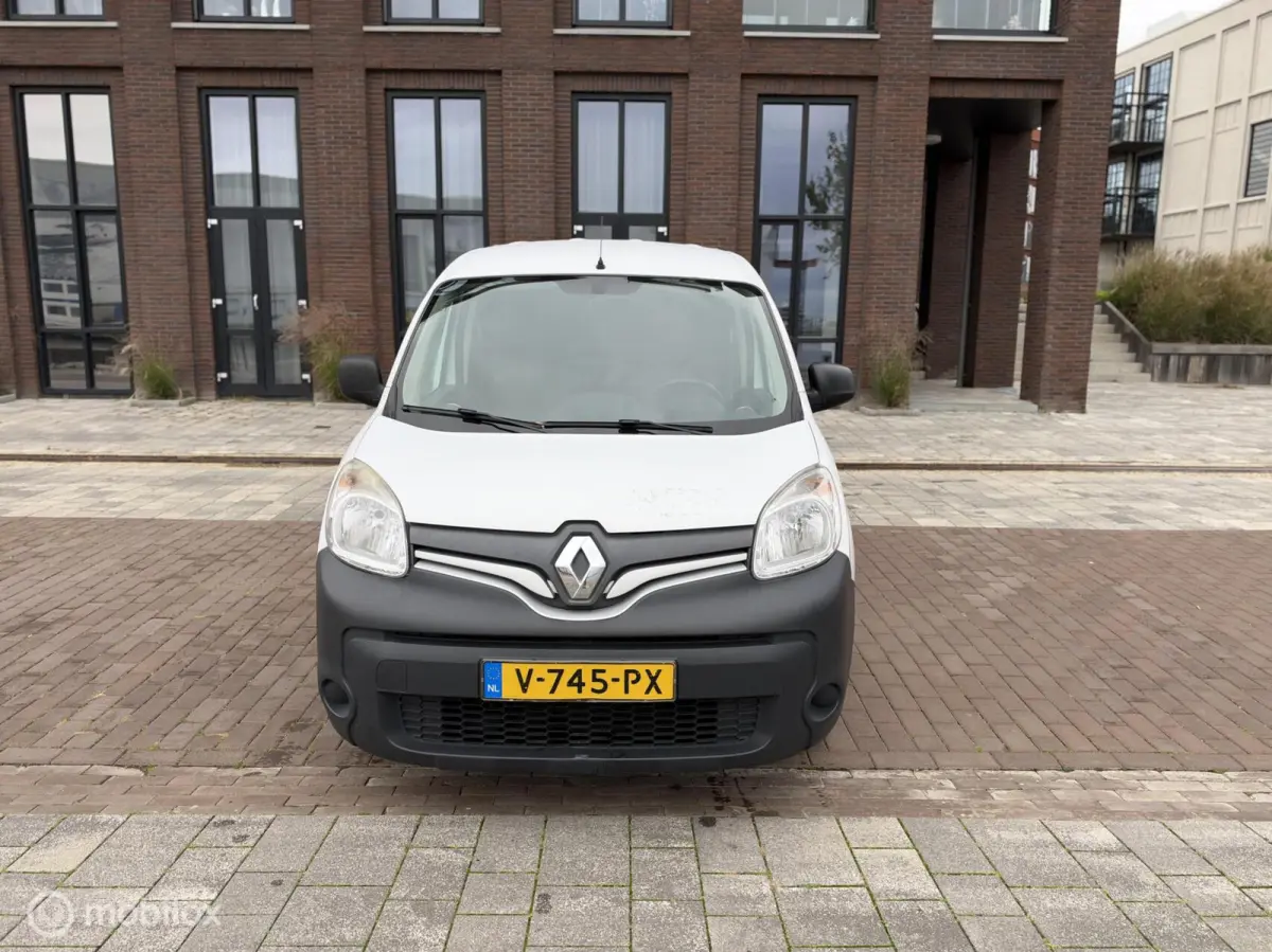 bestel 1.5 dCi 75 Générique Pro Airco Ex BTW!