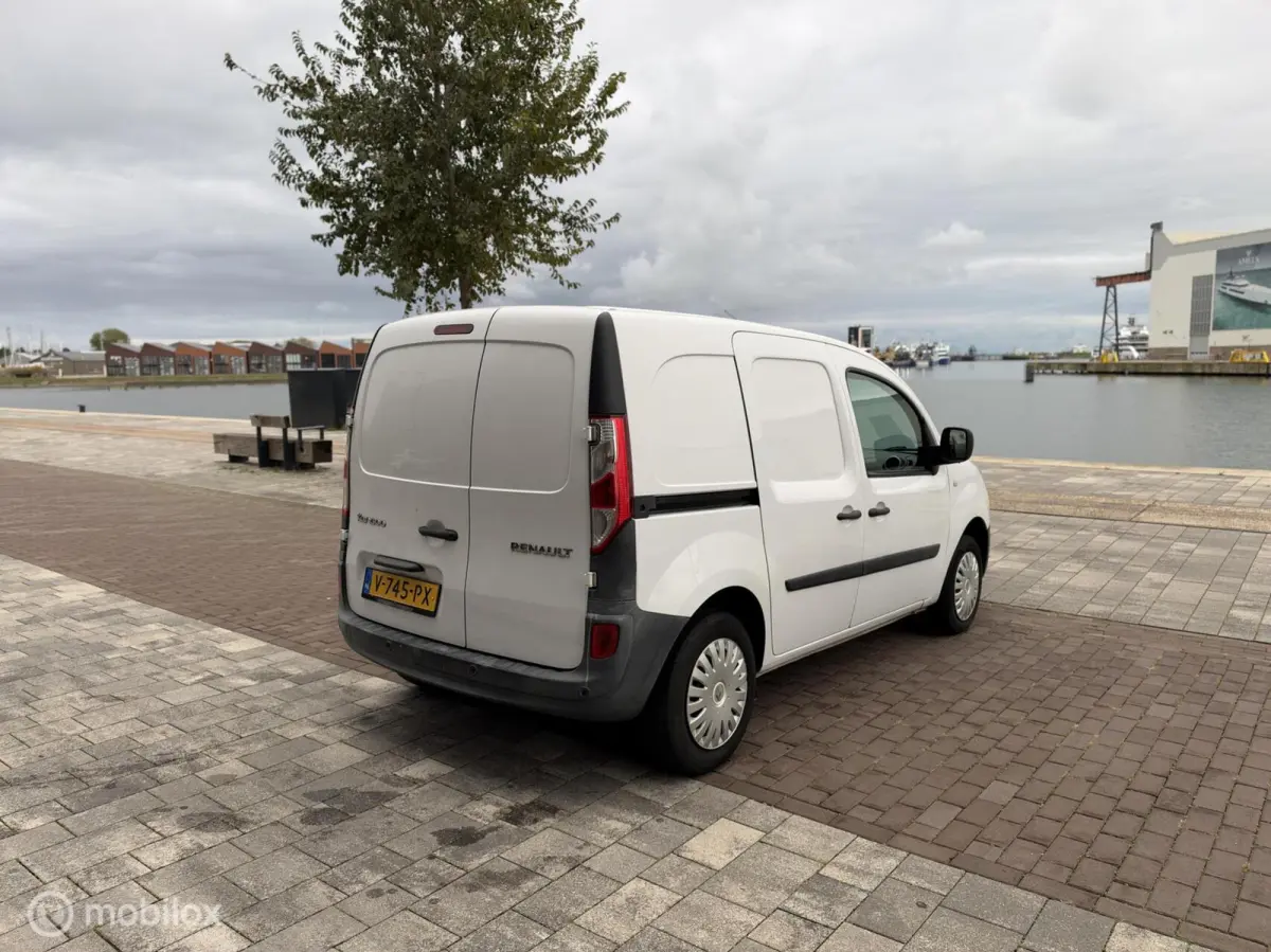 bestel 1.5 dCi 75 Générique Pro Airco Ex BTW!