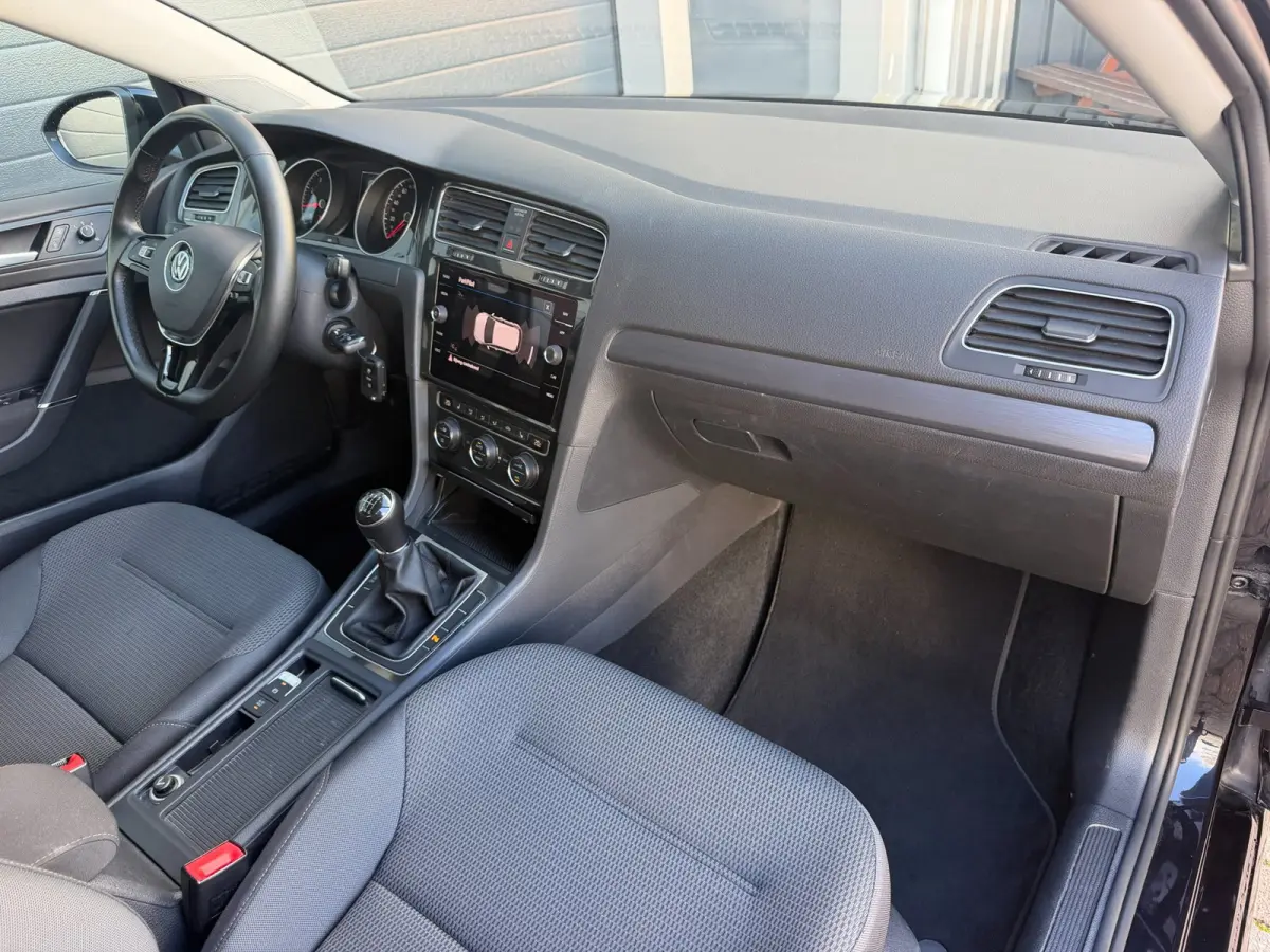 1.0 TSI Comfortline Business|CAMERA|TREKHAAK|STOEL VERWRM.