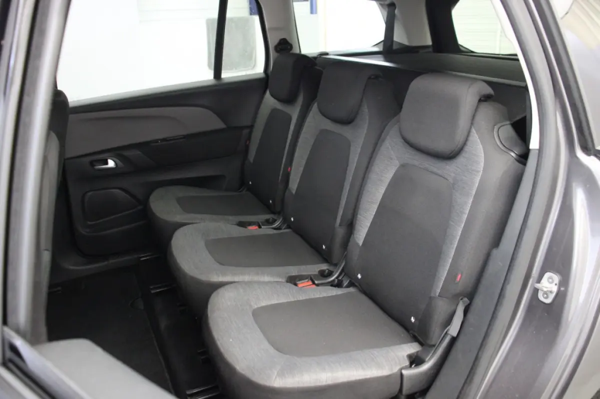 1.2 PureTech Business 7 Persoons - Carplay, Navi, Cruise, Trekhaak