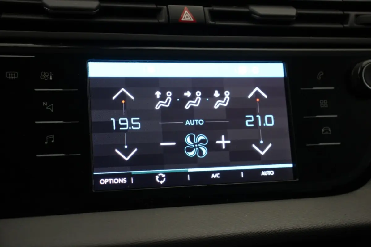 1.2 PureTech Business 7 Persoons - Carplay, Navi, Cruise, Trekhaak