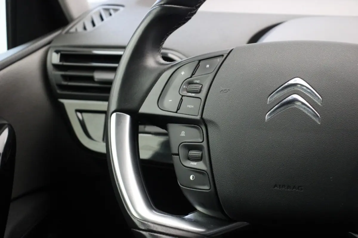 1.2 PureTech Business 7 Persoons - Carplay, Navi, Cruise, Trekhaak