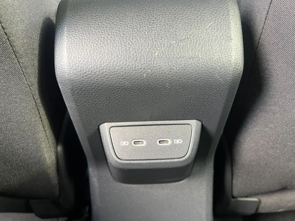1.0TSI 110pk DSG R-Line Black Style | Matrix-LED | Carplay