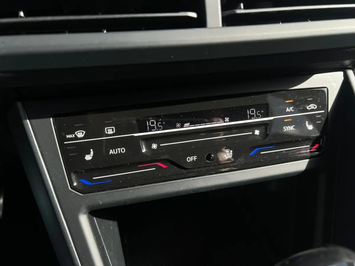 1.0TSI 110pk DSG R-Line Black Style | Matrix-LED | Carplay
