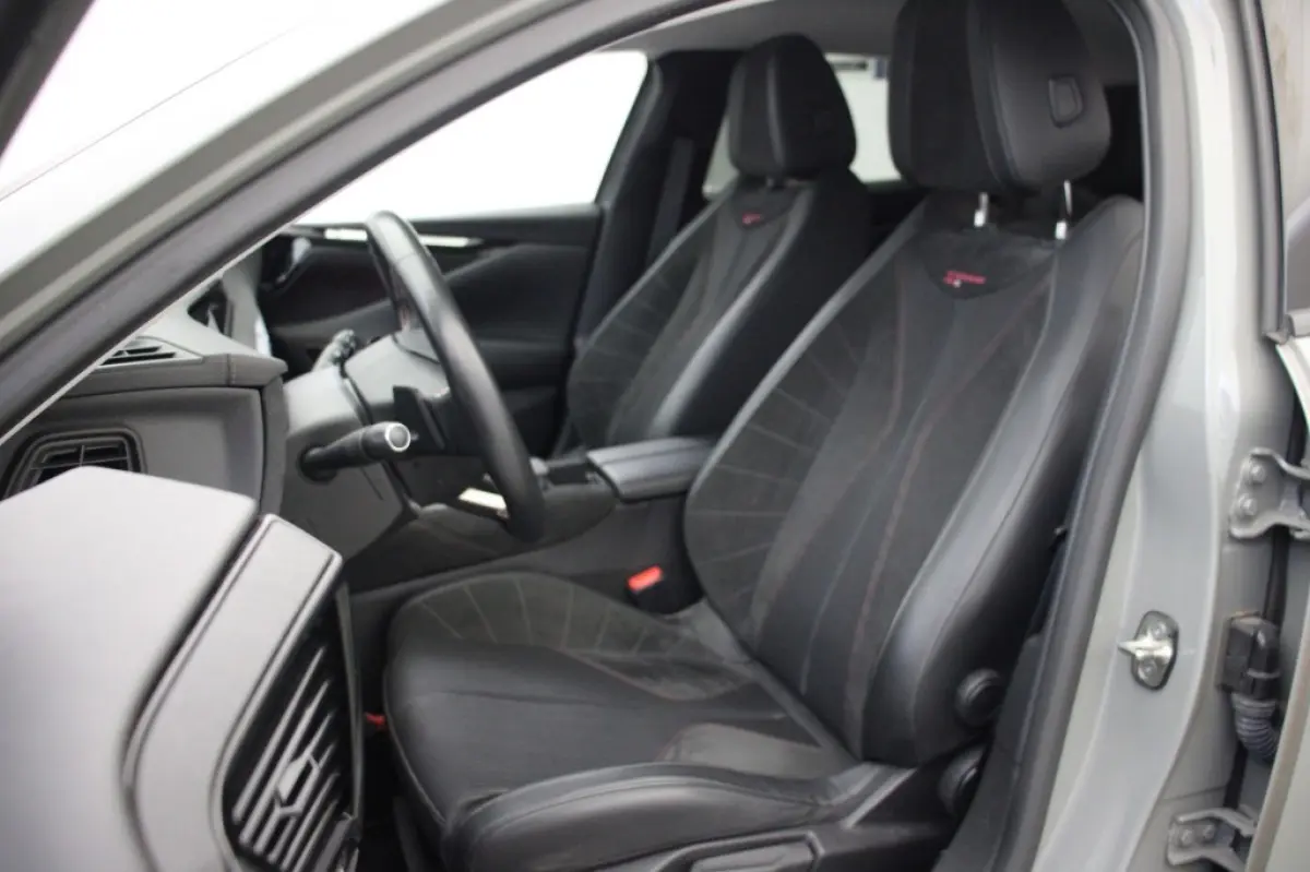 E-Tense Performance Line+ PHEV - Carplay, Camera, Cruise, Afn. Trekhaak