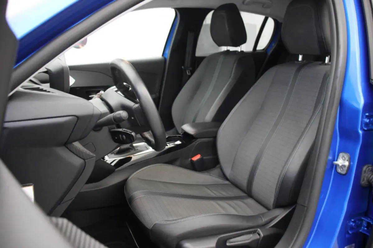 1.2 PureTech Allure Pack - Digitaal Cockpit, Carplay, Camera, Half Leer,